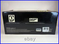 118 AUTOart ASTON MARTIN DB5 James Bond 007 Goldfinger 70020