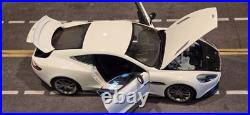 118 Autoart Aston Martin Vanquish Coupe White Composite Model READ