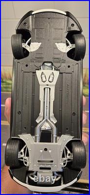 118 Autoart Aston Martin Vanquish Coupe White Composite Model READ