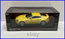118 Hot Wheels ASTON MARTIN V8 VANTAGE (Yellow) Metal Collection