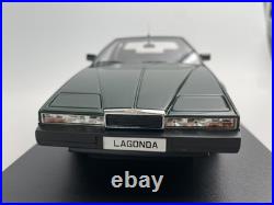 118 PMC Aston Martin Lagonda 4 door luxury sedan model 1986 dark green