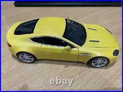 18th Scale Hot Wheels Aston Martin V8 Vantage. Excellent Condition Original Box
