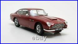 1955 Aston Martin DB2-4 MKII FHCNotchback in 118 scale by Cult models CML096-2