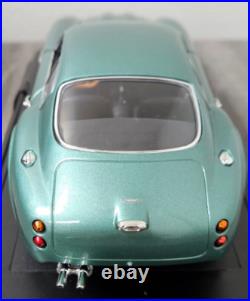 1961 Teal Aston Martin DB4 Zagato Yat Ming 92728 1/18 Scale 1961 Teal Aston Martin DB4 Zagato Yat Ming 92728 1/18 Scale