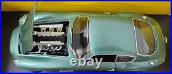 1961 Teal Aston Martin DB4 Zagato Yat Ming 92728 1/18 Scale 1961 Teal Aston Martin DB4 Zagato Yat Ming 92728 1/18 Scale