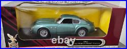 1961 Teal Aston Martin DB4 Zagato Yat Ming 92728 1/18 Scale 1961 Teal Aston Martin DB4 Zagato Yat Ming 92728 1/18 Scale