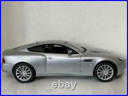 1/12 scale Aston Martin V12 Vanquish Silver Kyosho Die-cast Car series vehicle