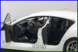 1/18 Aston Martin Rapide S from 2015 (Stratus White) Model Car by AUTOart 70256