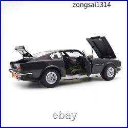 1/18 Aston Martin V8 Vantage Gray Diecast Model Car