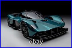 1/18 Aston Martin Valkyrie 2021 (Racing Green) Model Car by GT Spirit GT435