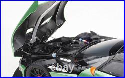 1/18 AutoArt ASTON MARTIN Vulcan Apple Tree Green Metallic 70263 Suede Base
