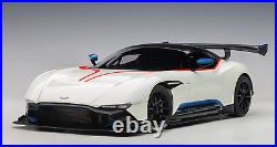1/18 AutoArt ASTON MARTIN Vulcan (Stratus White With Blue Stripes) 70261