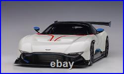 1/18 AutoArt ASTON MARTIN Vulcan (Stratus White With Blue Stripes) 70261