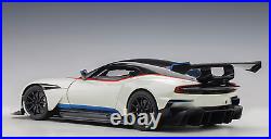 1/18 AutoArt ASTON MARTIN Vulcan (Stratus White With Blue Stripes) 70261