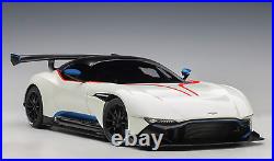 1/18 AutoArt ASTON MARTIN Vulcan (Stratus White With Blue Stripes) 70261