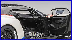 1/18 AutoArt ASTON MARTIN Vulcan (Stratus White With Blue Stripes) 70261