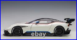 1/18 AutoArt ASTON MARTIN Vulcan (Stratus White With Blue Stripes) 70261