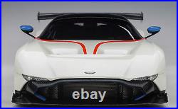 1/18 AutoArt ASTON MARTIN Vulcan (Stratus White With Blue Stripes) 70261