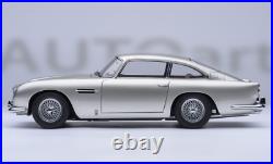 1/18 AutoArt Aston Martin DB5 RHD from 1964 in Silver 70287