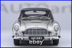 1/18 AutoArt Aston Martin DB5 RHD from 1964 in Silver 70287