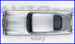 1/18 AutoArt Aston Martin DB5 RHD from 1964 in Silver 70287