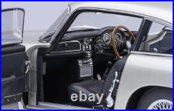 1/18 AutoArt Aston Martin DB5 RHD from 1964 in Silver 70287
