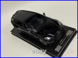 1/18 IVY Models Aston Martin DBX 707 in White carbon Base #01/30 BUG