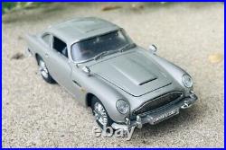 1/18 Scale Aston Martin DB5 Silver 007 James Bond Goldfinger