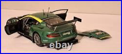 1/18 scale Aston Martin DBR9 Le Mans 2005 race car diecast model