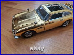 1/24 Scale Franklin Mint Classic James Bond 007 Aston Martin Db5 Gold Car