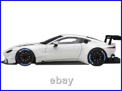 2018 Aston Martin Vantage GTE Le Mans PRO White with Carbon Accents 1/18