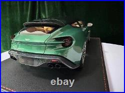 211 Model 1/18 Aston Martin Vanquish Zagato Shooting Brake in Green Metallic