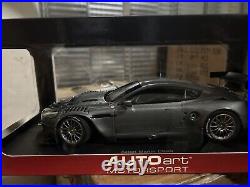 80501 Autoart Aston Martin DBR9 24hrs LeMans 2005 Plain Body Version