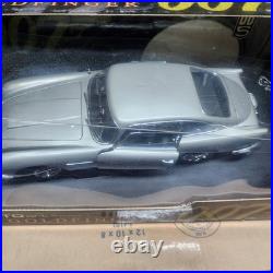 AA Auto Art 007 Goldfinger Aston Martin DB5 James Bond 118 Scale NIB