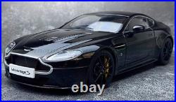 AUTOART Aston Martin V12 Vantage S 2015 black 118 Car Pre-built Model