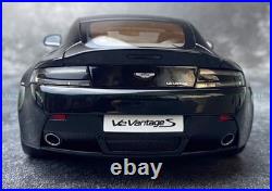 AUTOART Aston Martin V12 Vantage S 2015 black 118 Car Pre-built Model