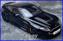 AUTOART Aston Martin V12 Vantage S 2015 black 118 Car Pre-built Model