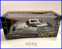 AUTOART James Bond Collection GOLDFINGER 007 ASTON MARTIN 118 scale MINT BOXED