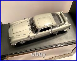 AUTOART James Bond Collection GOLDFINGER 007 ASTON MARTIN 118 scale MINT BOXED