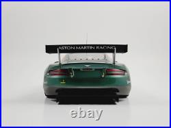 AUTOart 118 Aston Martin DBR9 GT1 2005 Sebring #58 Kox/Lamy/Sarrazin