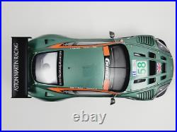AUTOart 118 Aston Martin DBR9 GT1 2005 Sebring #58 Kox/Lamy/Sarrazin