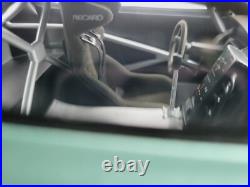 AUTOart 118 Aston Martin DBR9 GT1 2005 Sebring #58 Kox/Lamy/Sarrazin