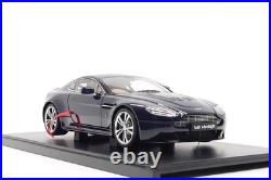 AUTOart 118 Aston Martin V12 Vantage in Midnight Blue