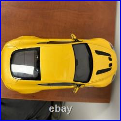 AUTOart 1/18 Aston Martin V12 Vantage S Yellow