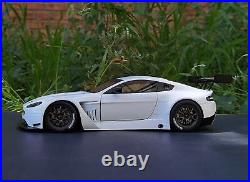 AUTOart 1/18 Scale Aston Martin Vantage V12 GT3 White Diecast Car Model Toy