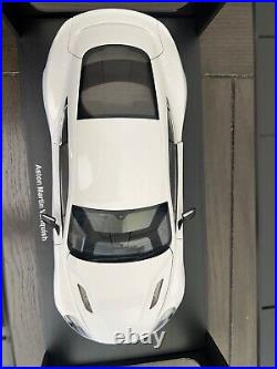 AUTOart 70256 2015 ASTON MARTIN RAPIDE S 1/18 DIECAST MODEL CAR STRATUS WHITE