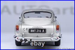 AUTOart 70296 ASTON MARTIN DB5 GOLDFINGER WithWEAPONS, SILVER