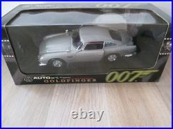 AUTOart Aston Martin DB5 007 1/18 Scale Car with box James Bond car Excellent
