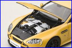 AUTOart Aston Martin V12 S Advantage 70252 2015 Scale 1/