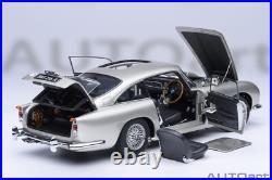 AUTOart GOLDFINGER 007 JAMES BOND ASTON MARTIN DB5 1/18 MODEL CAR SILVER 70296